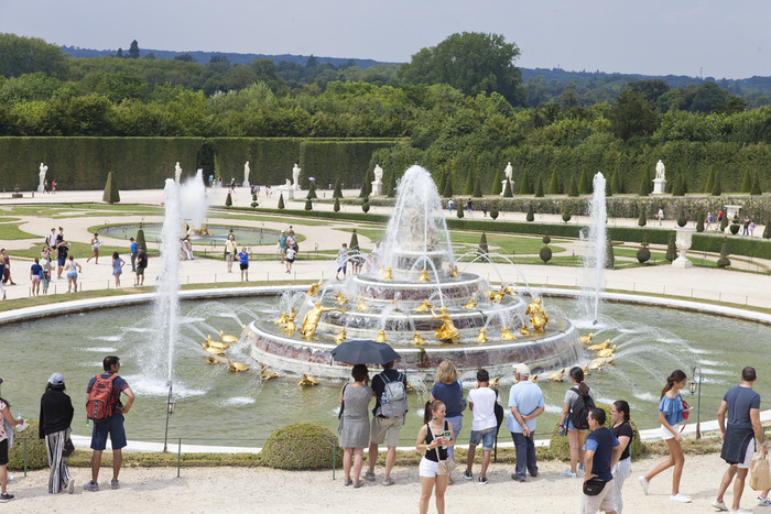 france_versailles_garden_fountain1.jpg