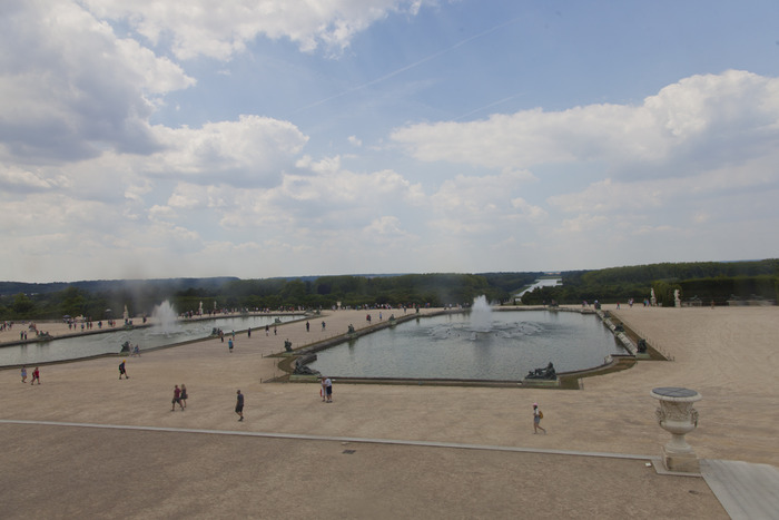 france_versailles_garden_view_from_palace.jpg